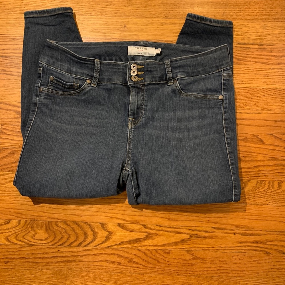 Torrid jeans. Cut date is 10/2019. Good condition